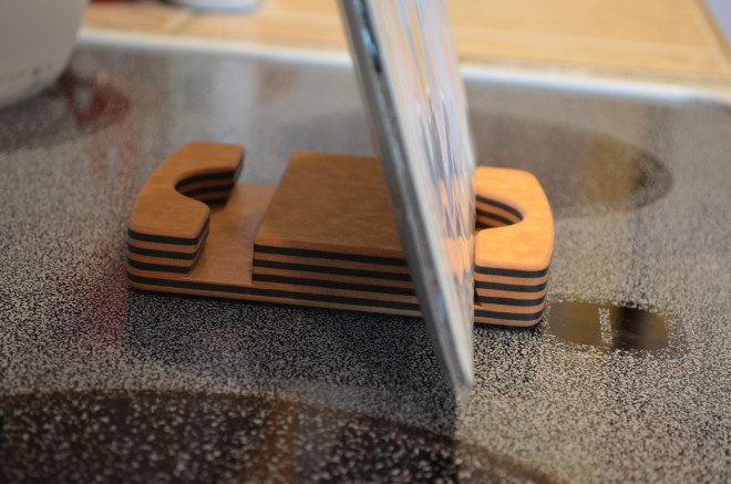 A close up of the iPad stand with two grooves for your choice of viewing angle. Photo: Patricia Vollmer.