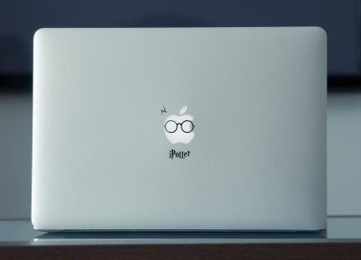 Harry_Potter_MacBook_Decal - Photo courtesy of MacStickrs (with permission)