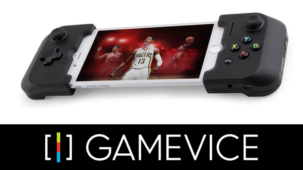 Gamevice attached to smartphone