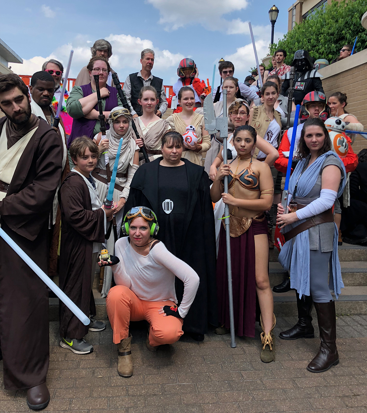 a photo of Star Wars 'light side' cosplayers at ConnectiCon 2018