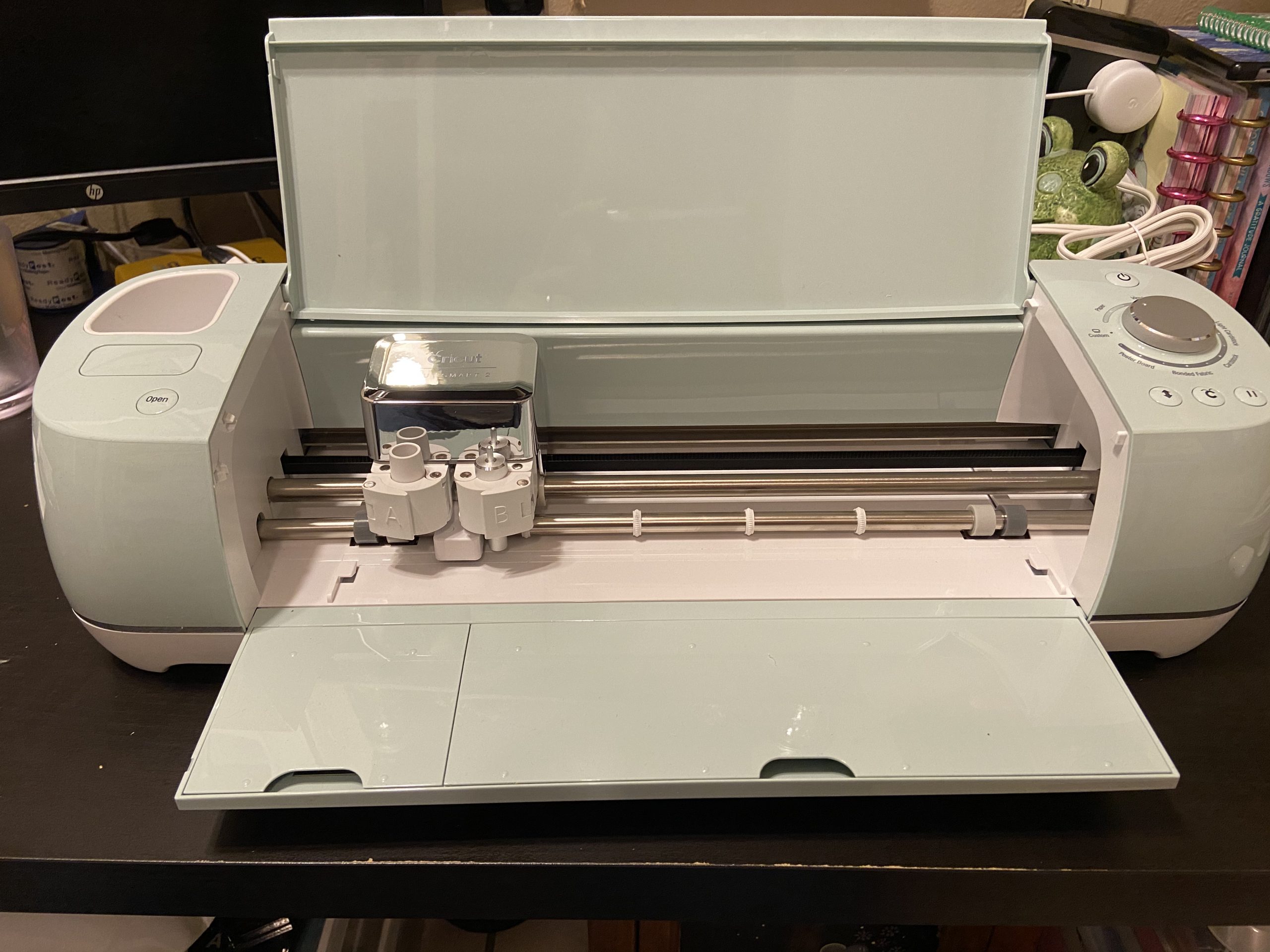 Cricut Explore Air 2 and EasyPress 2: Wonderful Tools For Pandemic